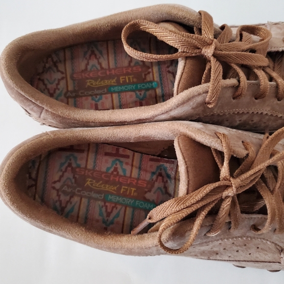 SKECHERS Women 9 Brown Suede Relaxed Fit Air Cooled 44703 Comfort Shoes Lace Up - Picture 9 of 16